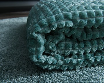 Chunky knit blanket